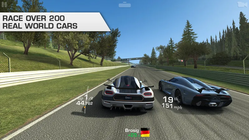 Real Racing 3 screenshot 2